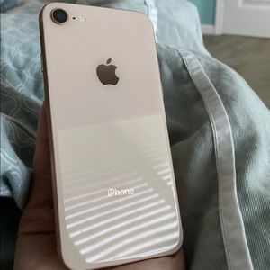 iPhone 8 Rose Gold Unlocked 64GB Like New
